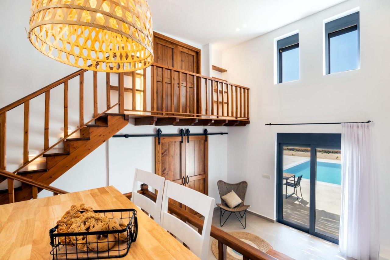 Cato Agro 4, Seafront Villa With Private Pool Afiartis المظهر الخارجي الصورة
