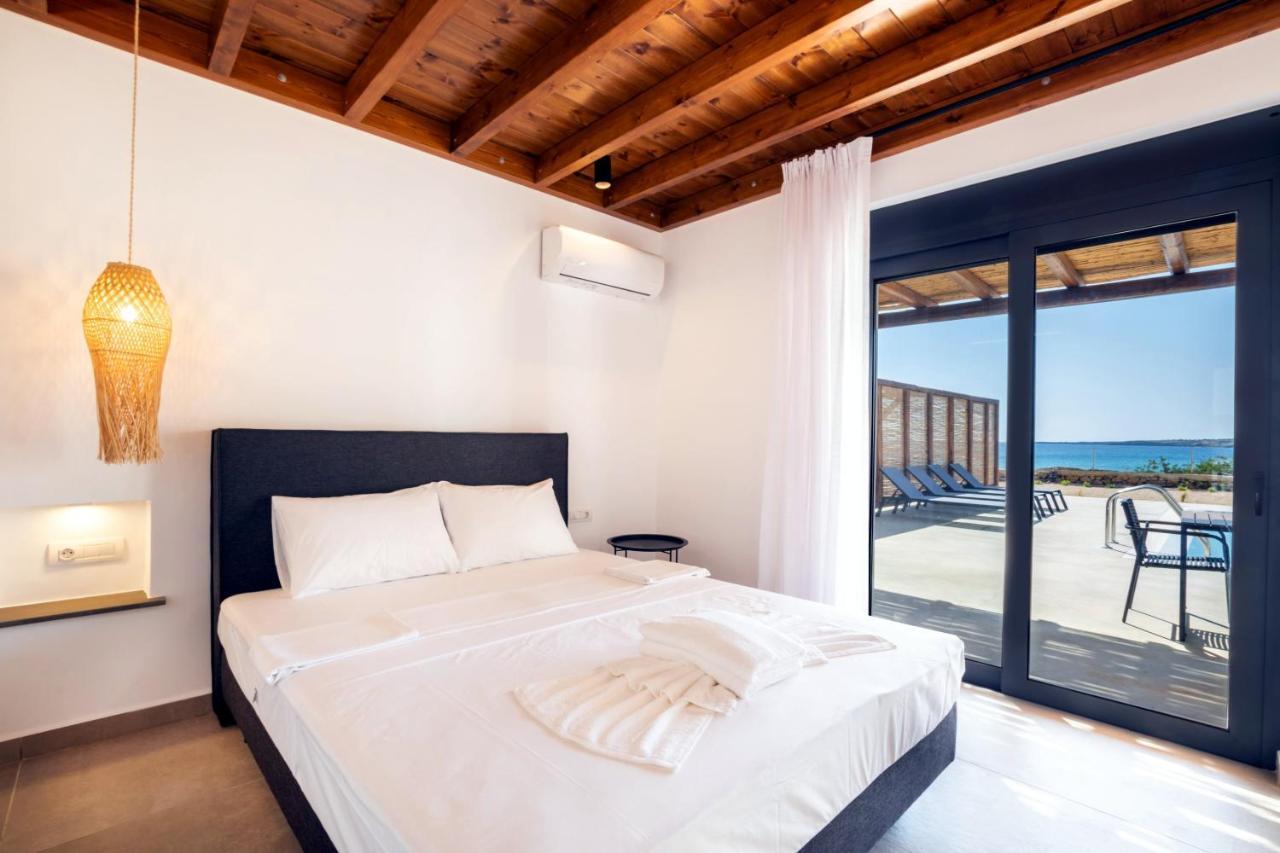 Cato Agro 4, Seafront Villa With Private Pool Afiartis المظهر الخارجي الصورة