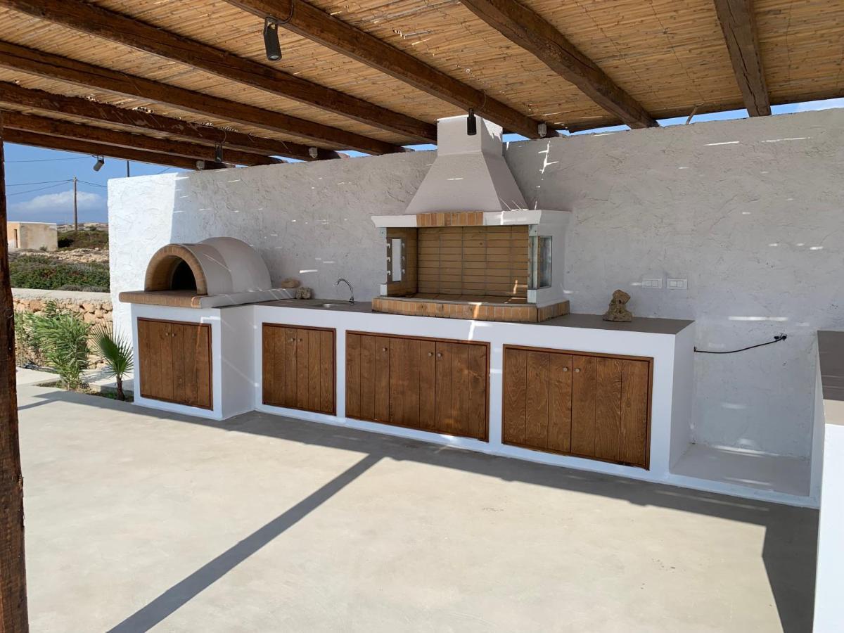 Cato Agro 4, Seafront Villa With Private Pool Afiartis المظهر الخارجي الصورة